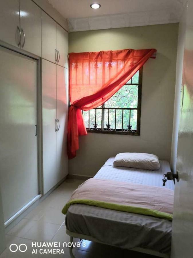 Ibu Home-To-Stay Pasir Gudang Luaran gambar