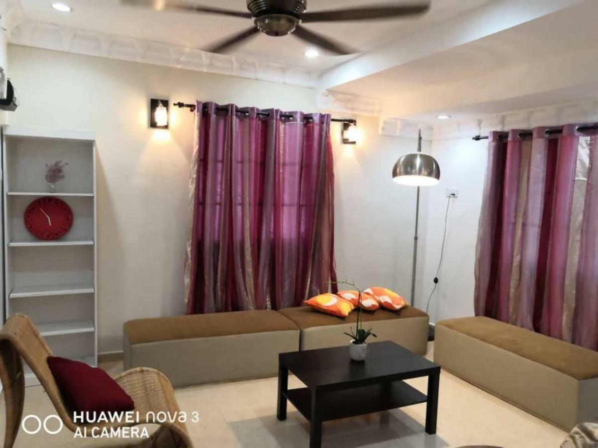 Ibu Home-To-Stay Pasir Gudang Luaran gambar
